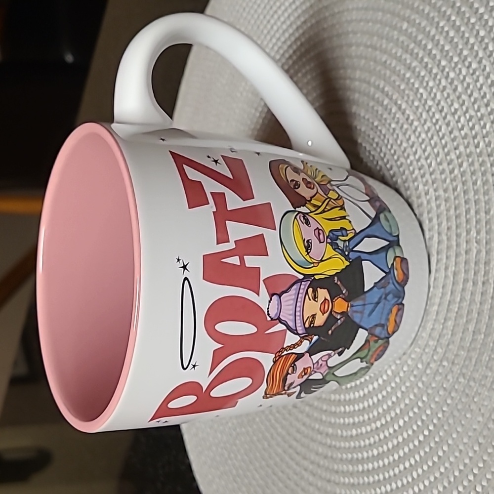 🩷BRATZ Mug